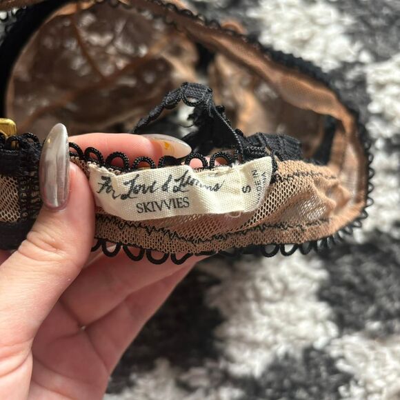 For Love and Lemons Discontinued Black and Tan Lace Bra - Picture 6 of 6